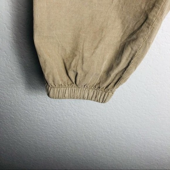 American Eagle Corduroy Jogger Pants US 6 High Waisted Corduroy Pull On Tan - Picture 9 of 13